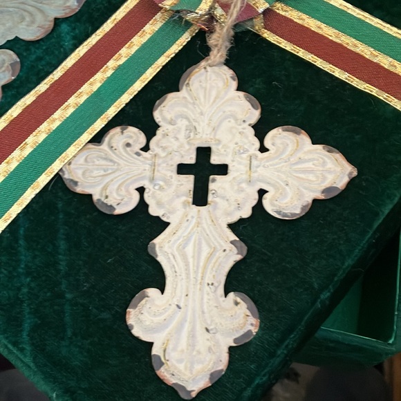 Set of 4 metal cross ornaments - Picture 4 of 7